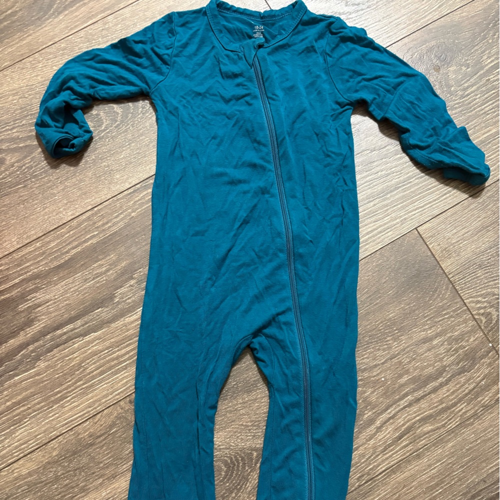 KYTE Teal Full-Body Zip Pajamas